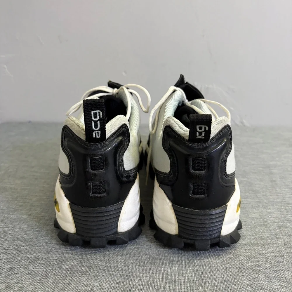 Nike ACG Air Shoes Women 10 Black White 302472-045 Vintage Shroud‎ Trail Hiking